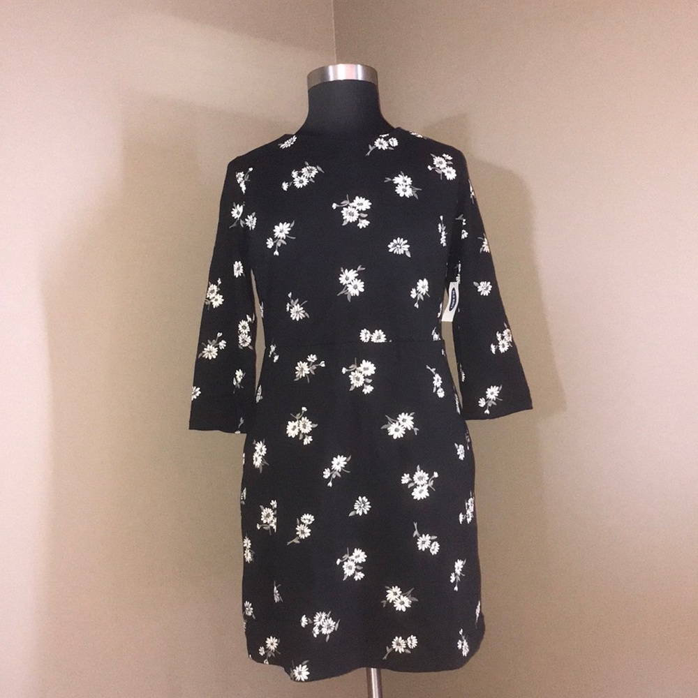 Cozy Black and White Floral Dress